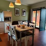Casa Palmeiras-pedagogic Farm Vakantieboerderij Mangualde