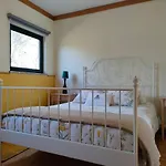 Casa Palmeiras-pedagogic Farm Vakantieboerderij Mangualde