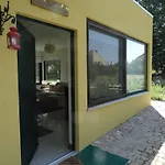 Vakantieboerderij Casa Palmeiras-pedagogic Farm Mangualde