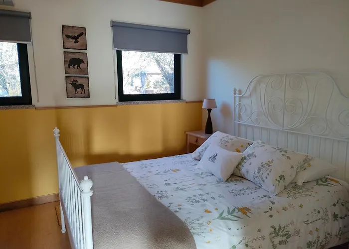 בית חווה Casa Palmeiras-pedagogic Farm מנגולדה