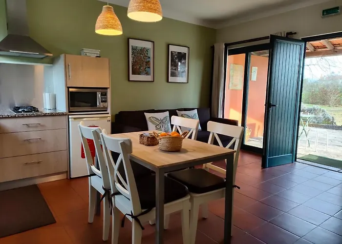 Casa Palmeiras-pedagogic Farm בית חווה מנגולדה