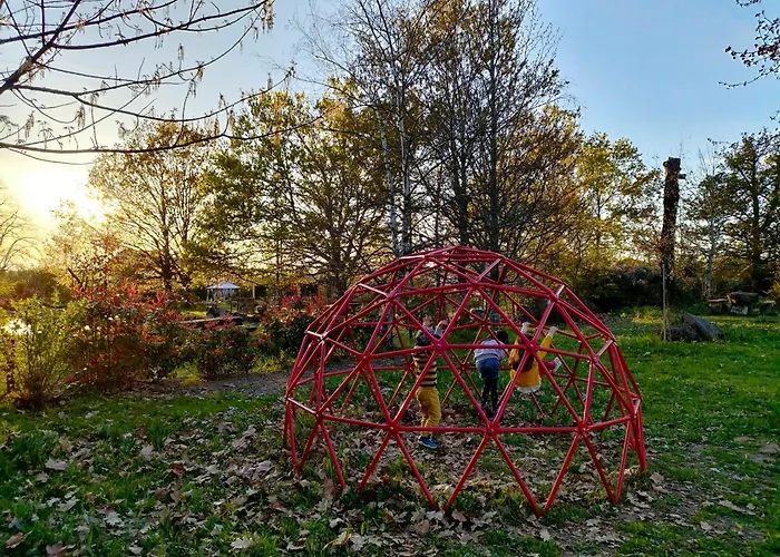 Casa Palmeiras-pedagogic Farm בית חווה מנגולדה