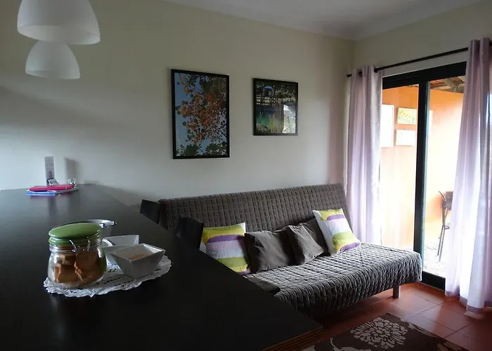 Casa Palmeiras-pedagogic Farm מנגולדה